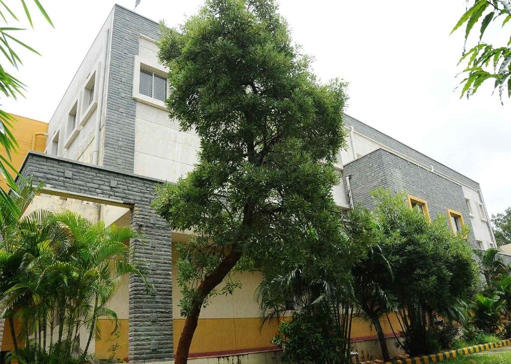 Lush Green, State-of-the-Art Educational Campuses
